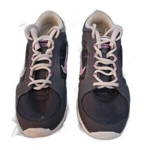 Nike Woman's Flex Trainer Size 8